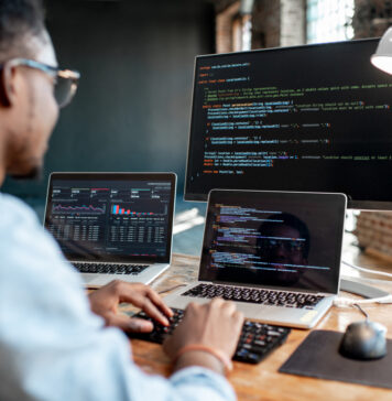 Travailler avec un écran professionnel change-t-il vraiment la productivité ?