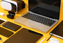 Comparatif entre les PC portables et les tablettes tactiles : que choisir selon ses besoins ?